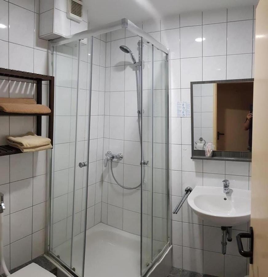 Landgasthof Frankentor Wasserlosen Bagian luar foto